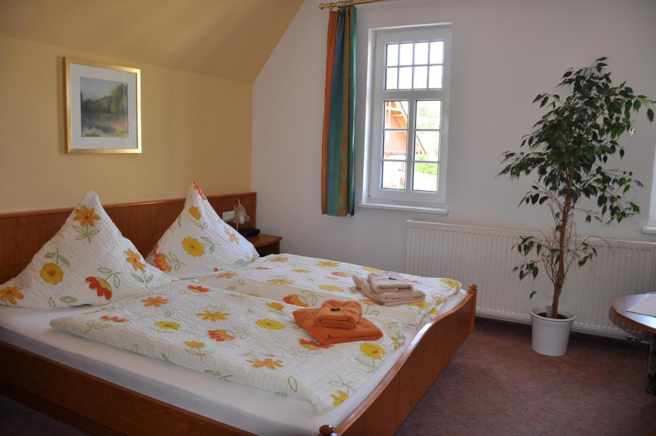 Gaststaette & Pension Waldschloesschen Oberhof  Eksteriør bilde