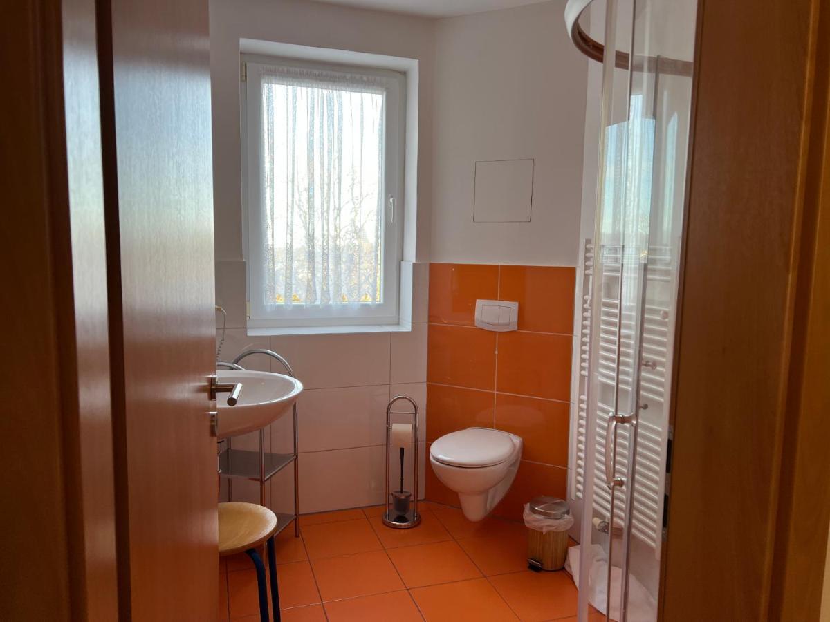 Gaststaette & Pension Waldschloesschen Oberhof  Eksteriør bilde