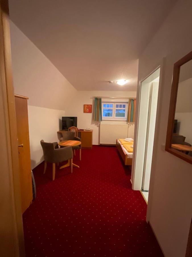 Gaststaette & Pension Waldschloesschen Oberhof  Eksteriør bilde