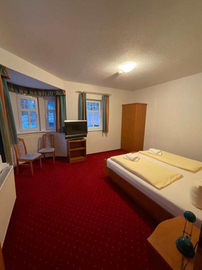 Gaststaette & Pension Waldschloesschen Oberhof  Eksteriør bilde