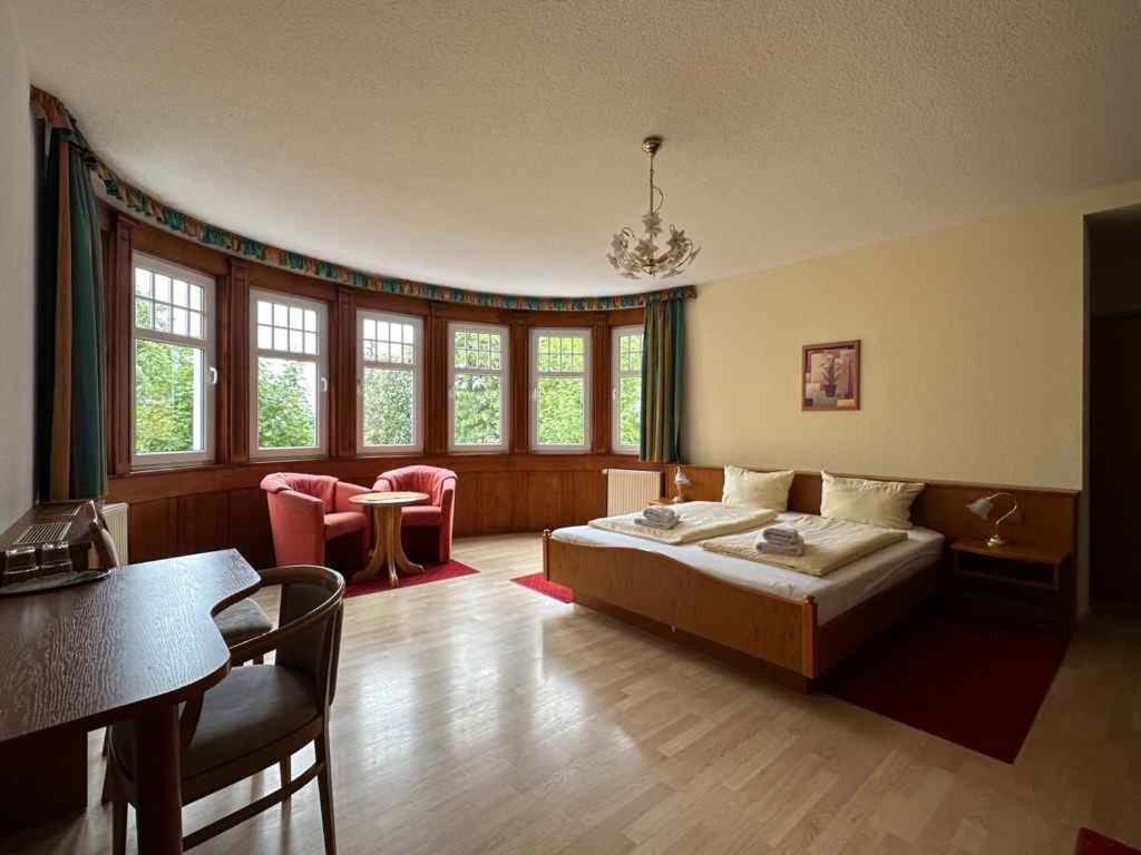 Gaststaette & Pension Waldschloesschen Oberhof  Eksteriør bilde